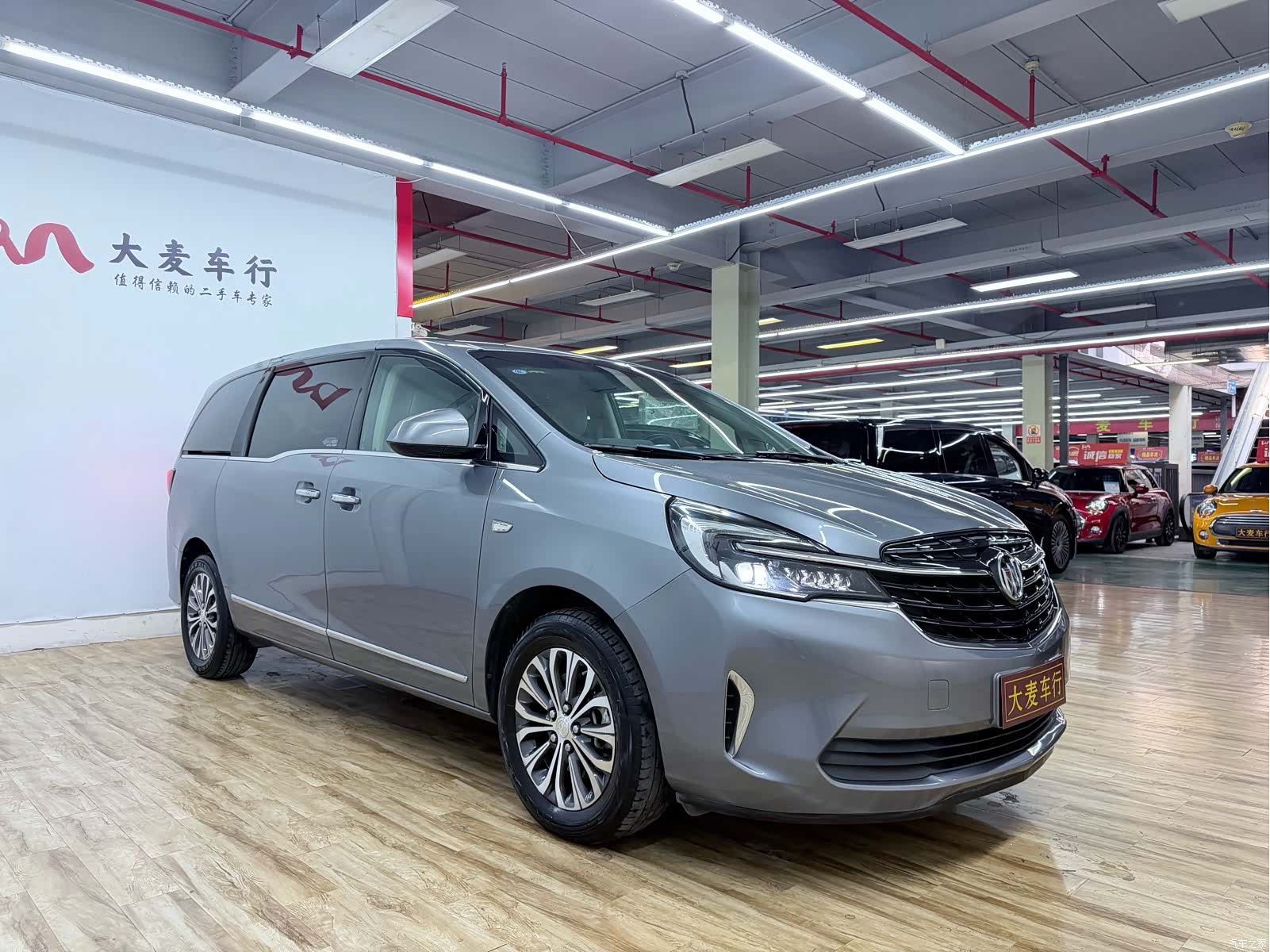 Buick GL8, 2020 4