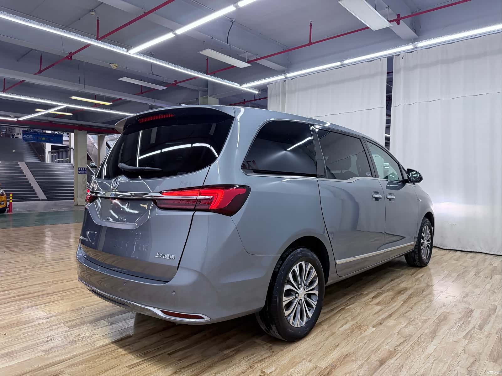 Buick GL8, 2020 7