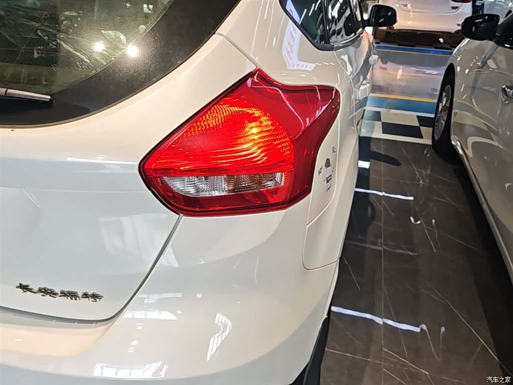 Ford Focus, 2016 8