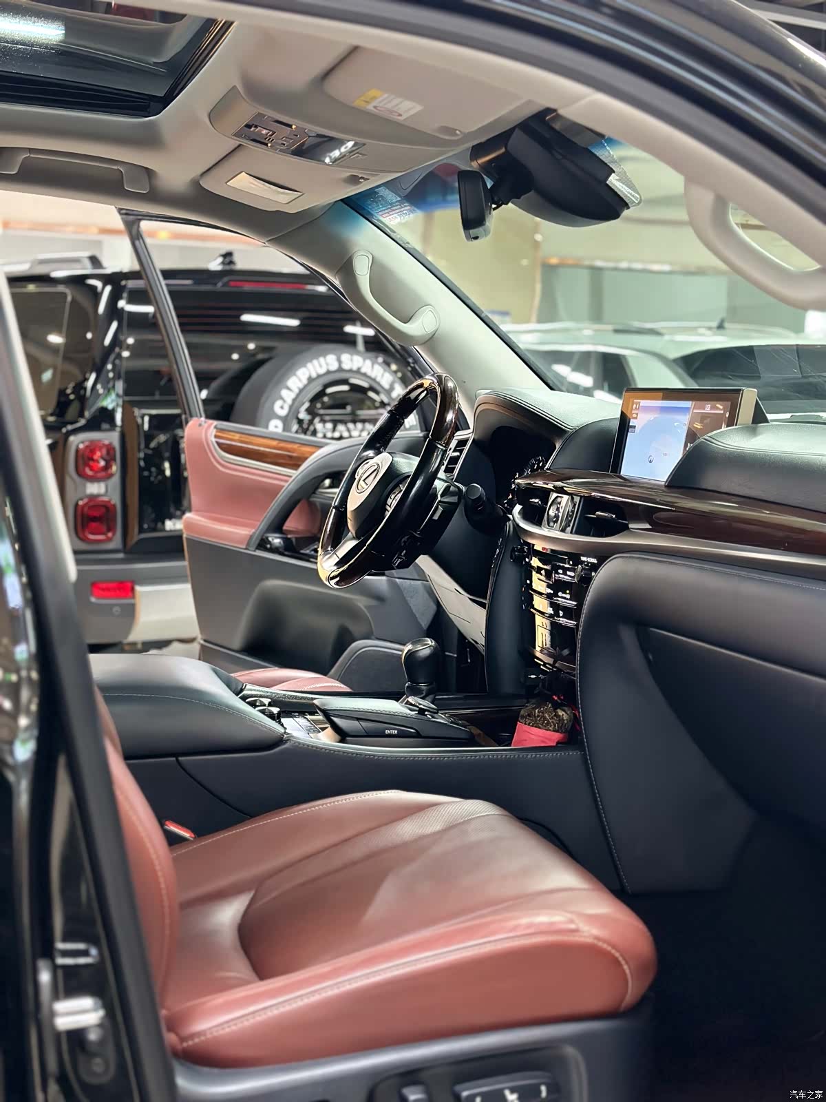 Lexus LX, 2020 15