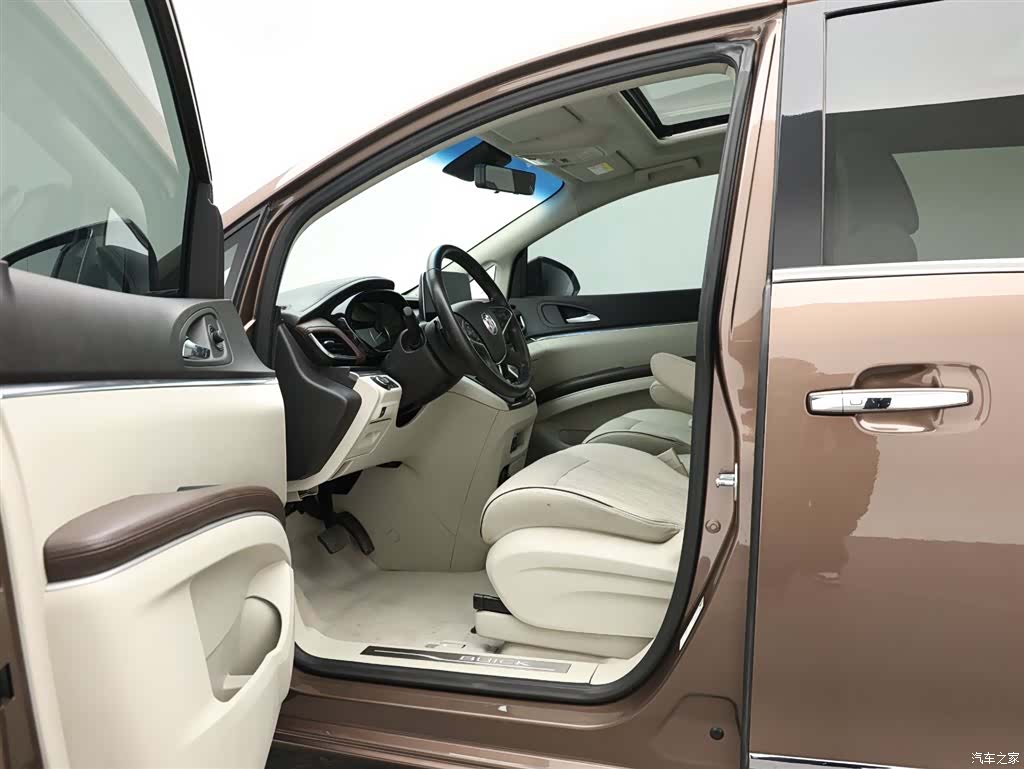 Buick GL8, 2021 10