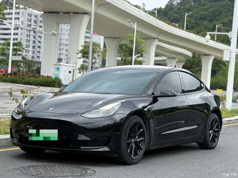 Tesla Model 3, 2023 1