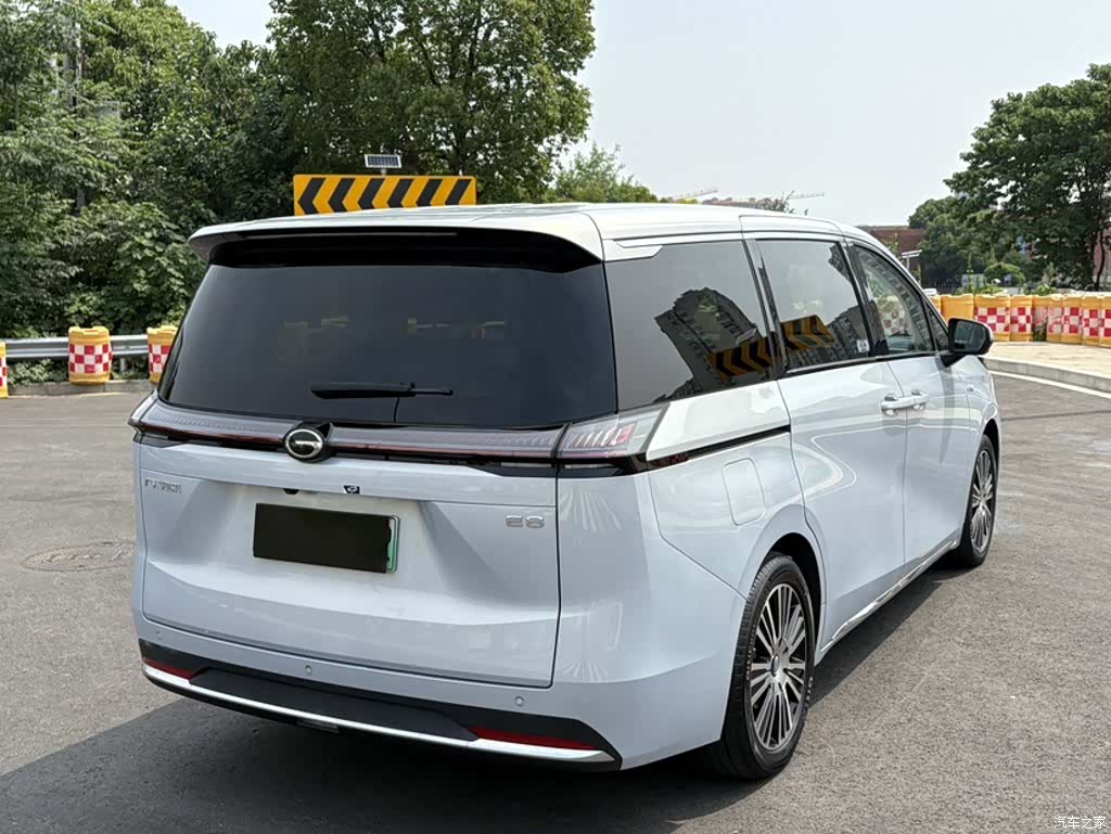 Trumpchi E8, 2024 23
