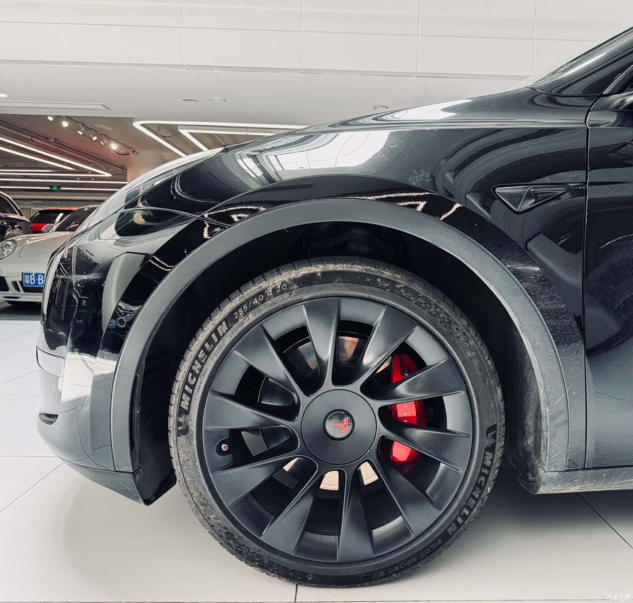 Tesla Model Y, 2021 13