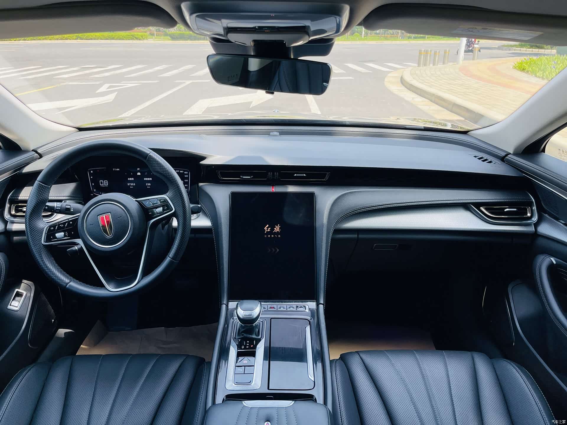 Hongqi H5, 2023 17