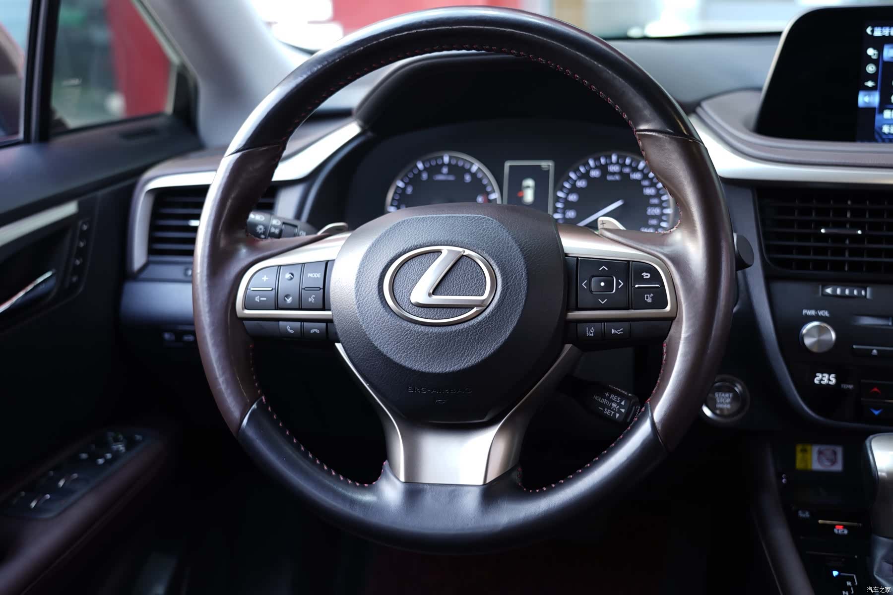 Lexus RX, 2021 13