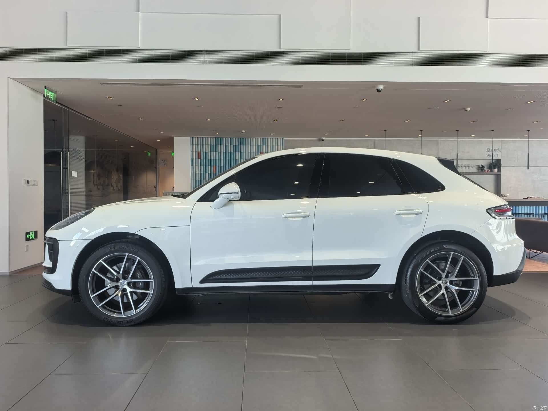 Porsche Macan, 2023 8