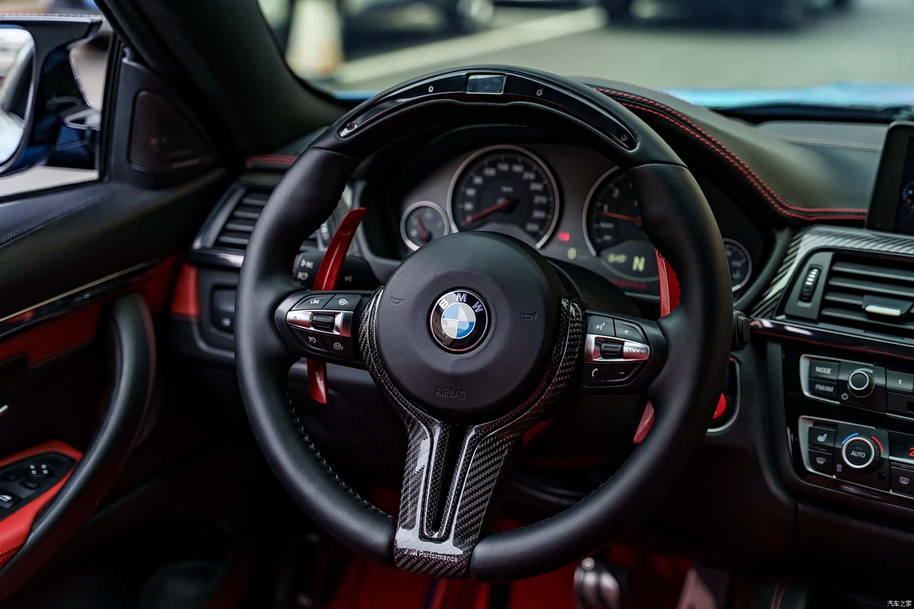 BMW M4, 2015 10