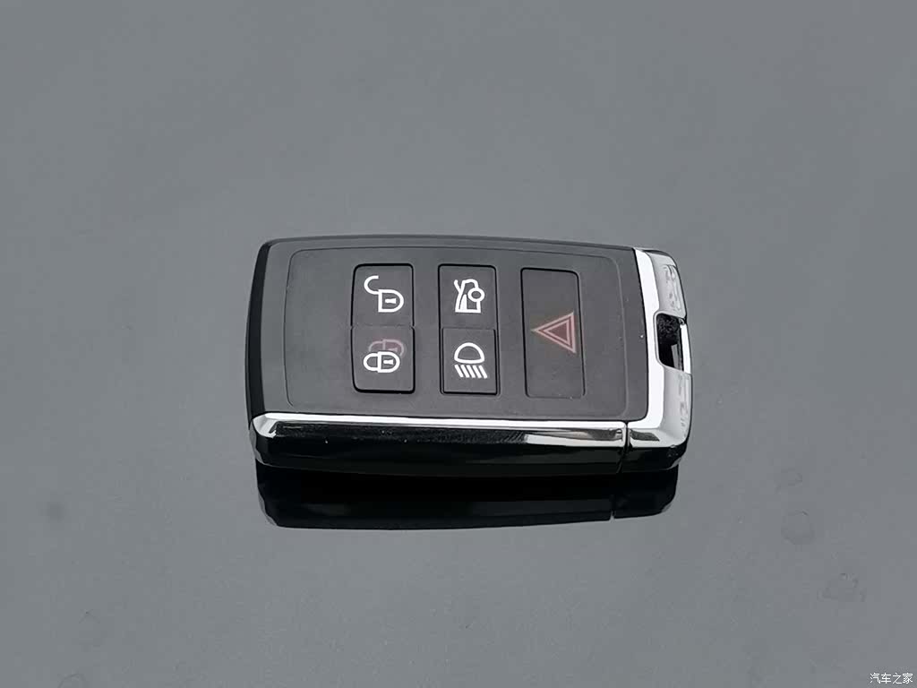 Land Rover XEL, 2022 19