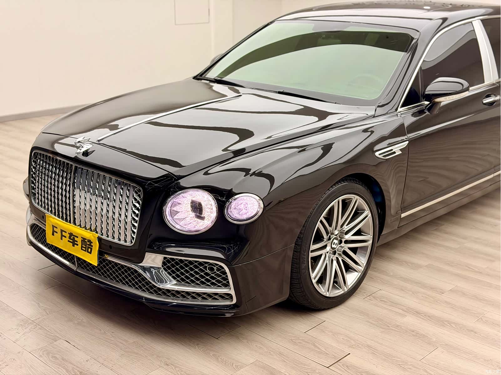 Bentley Flying Spur, 2010 3