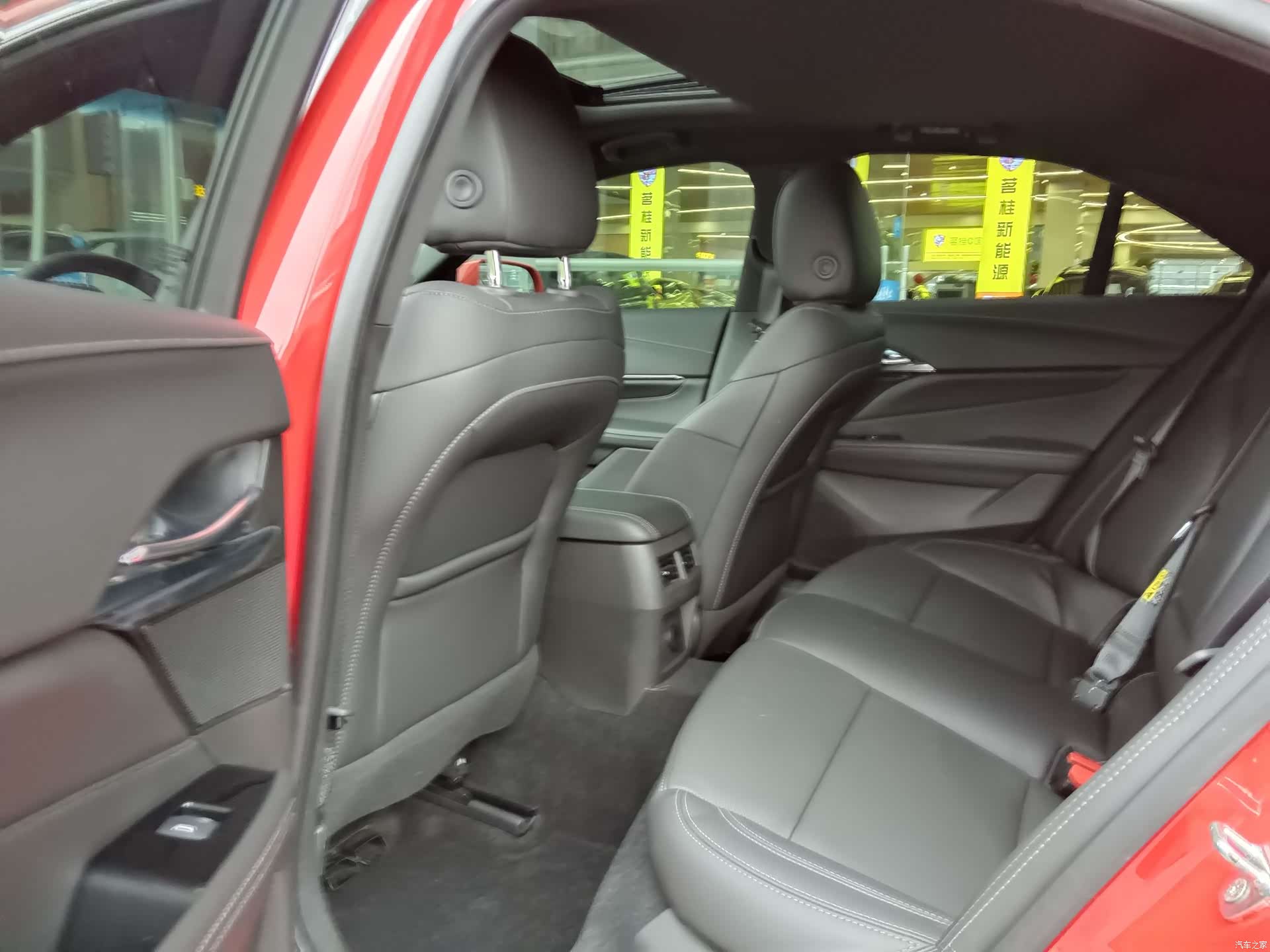Cadillac CT4, 2023 10