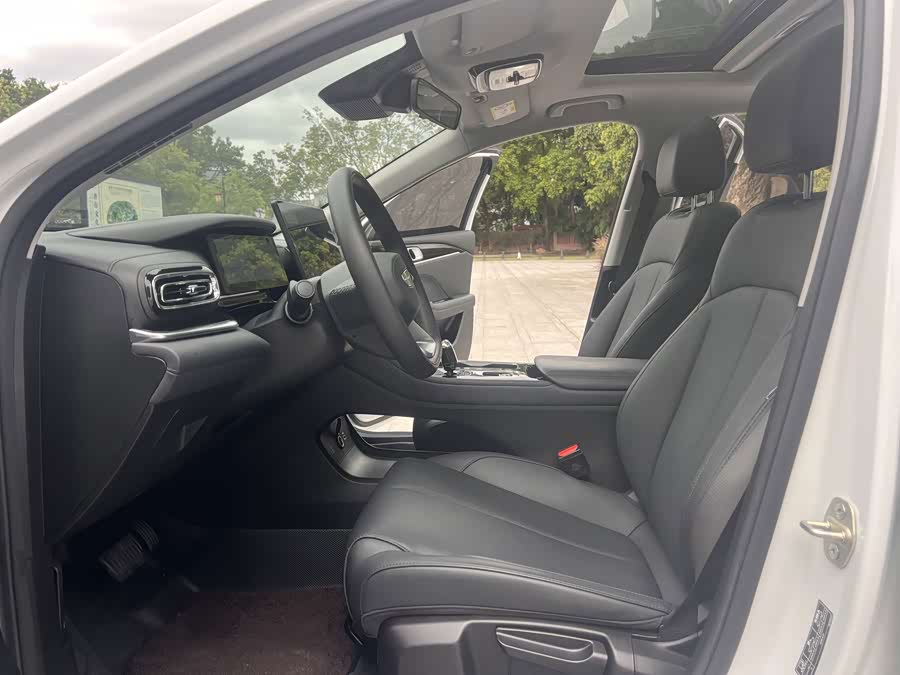 Geely Emgrand 2026, фото 5