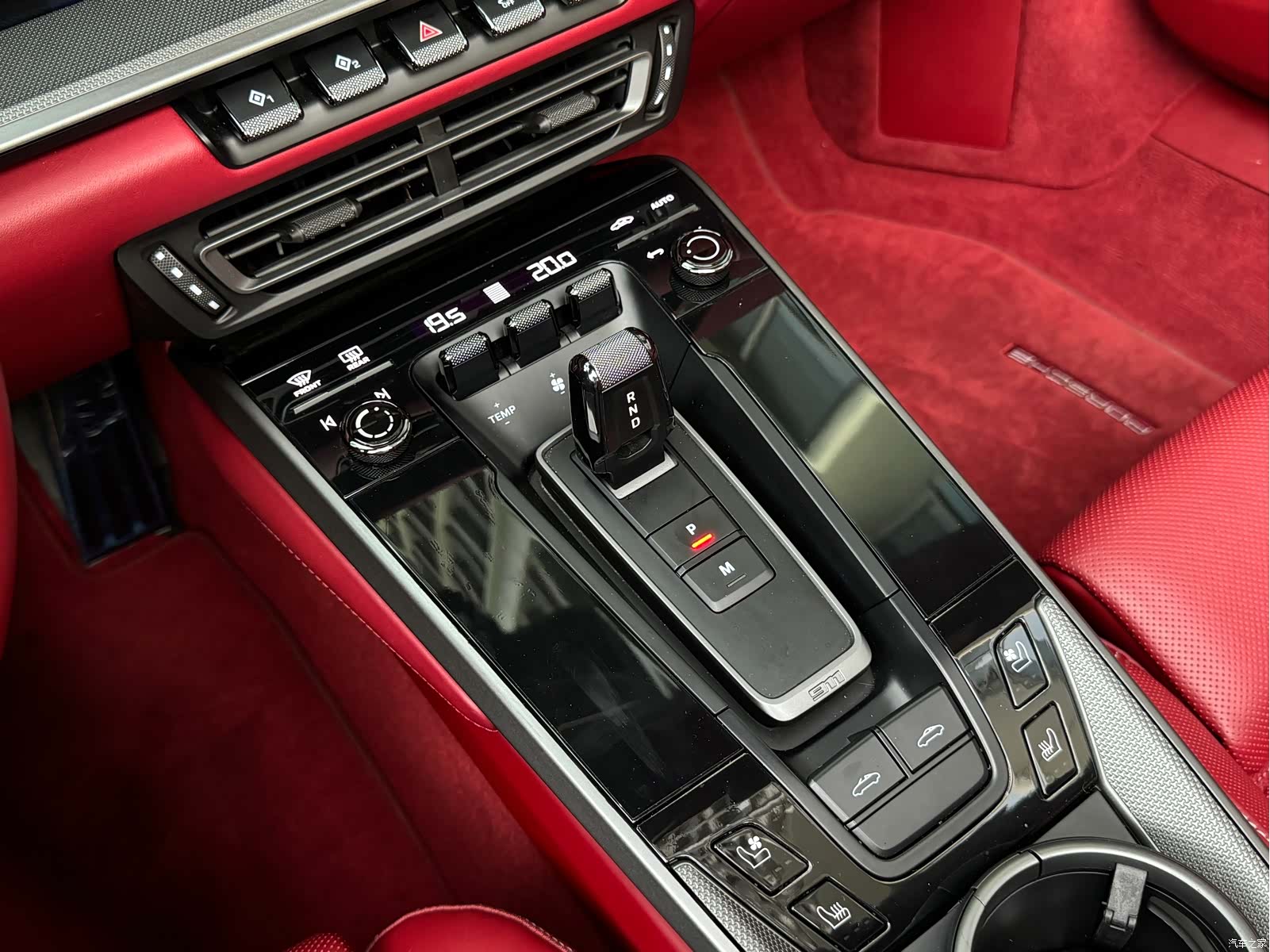 Porsche 911, 2023 21