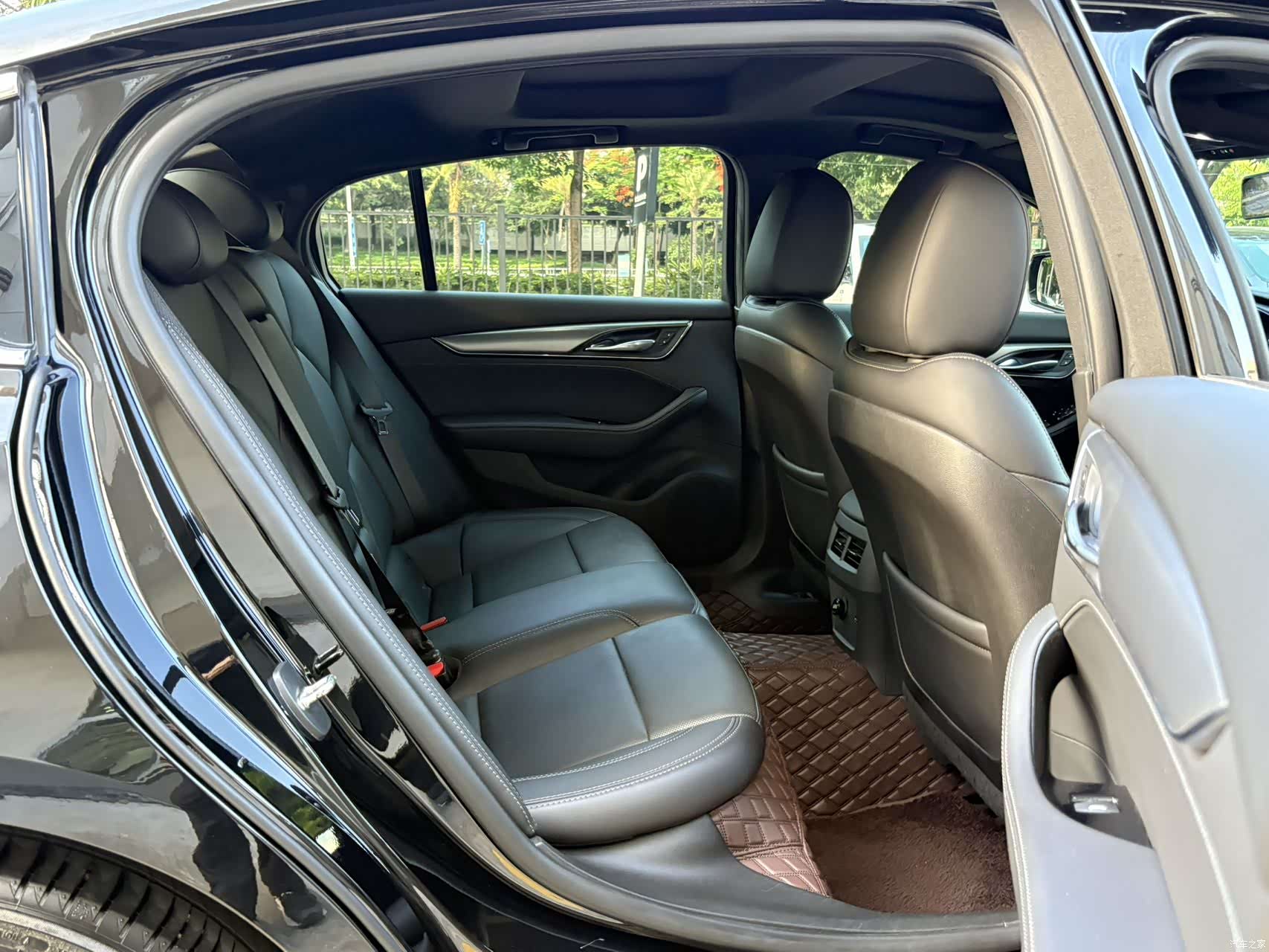 Cadillac CT5, 2023 14