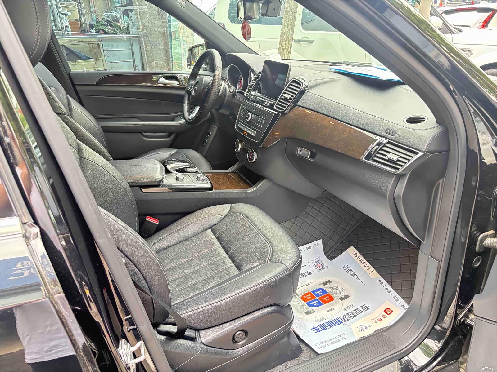 Mercedes-Benz GLS, 2018 10