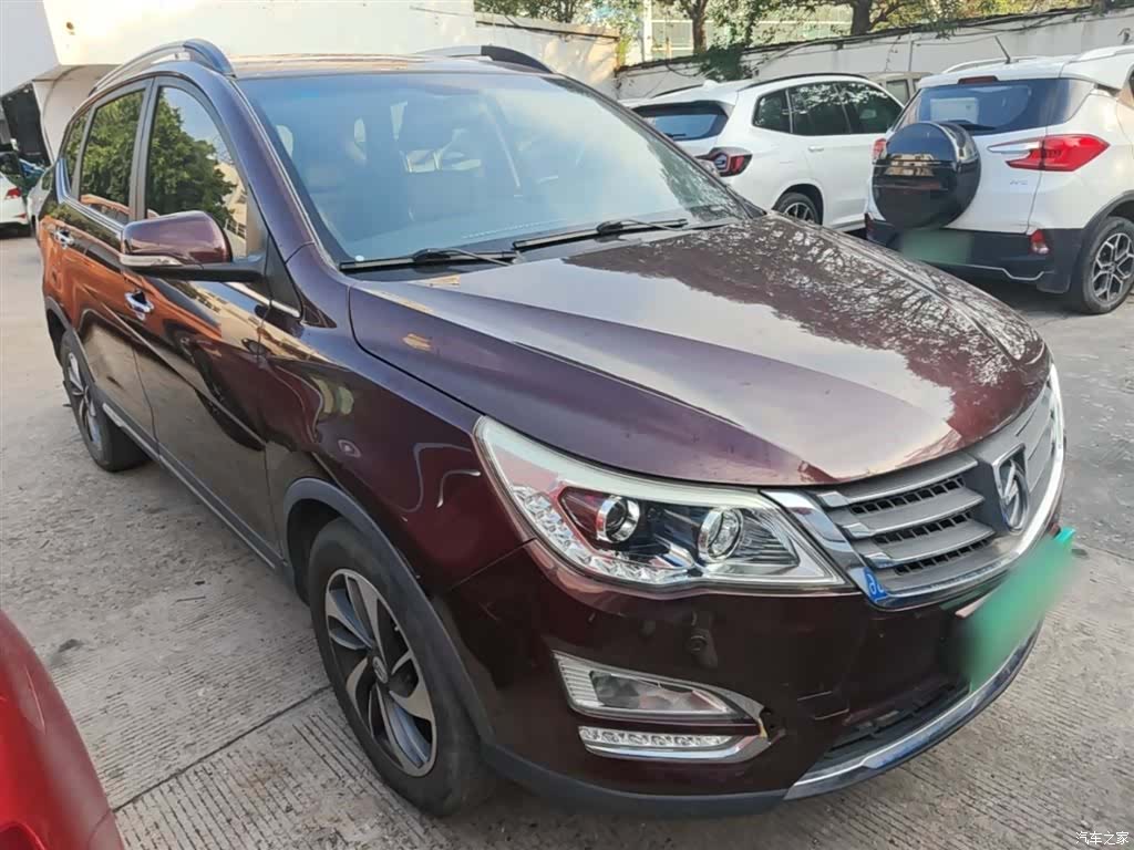 Wuling 560, 2016 4
