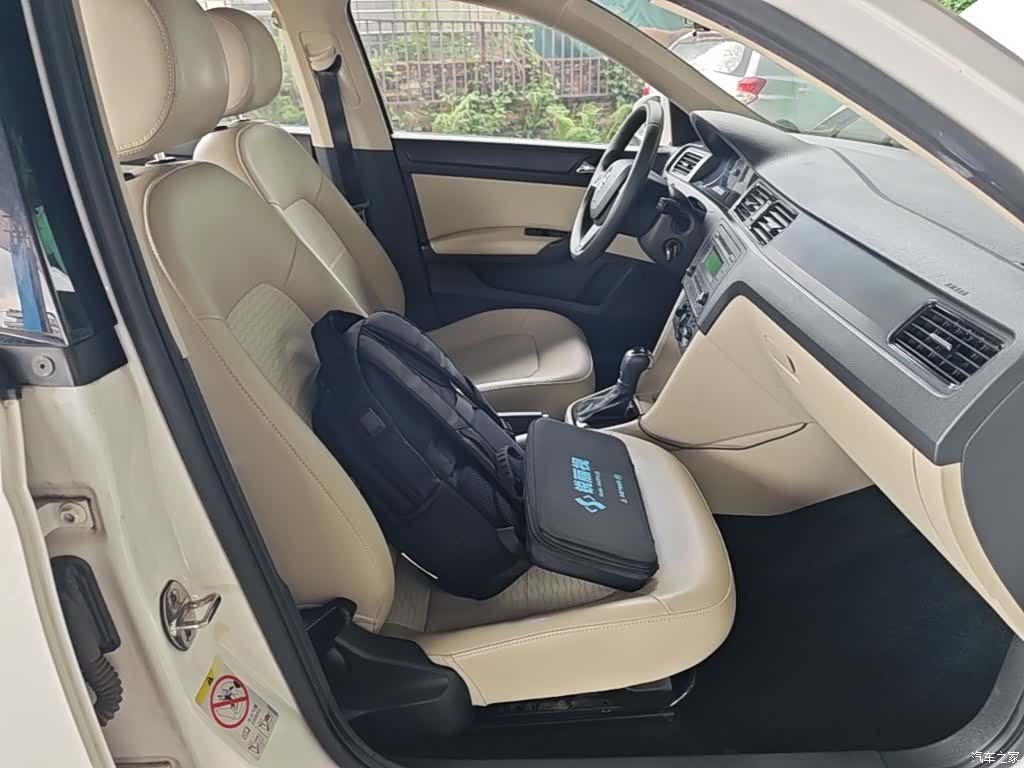 Skoda Rapid, 2016 16