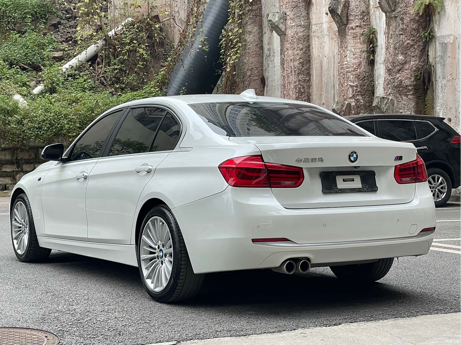 BMW 3 Series, 2018 все фото