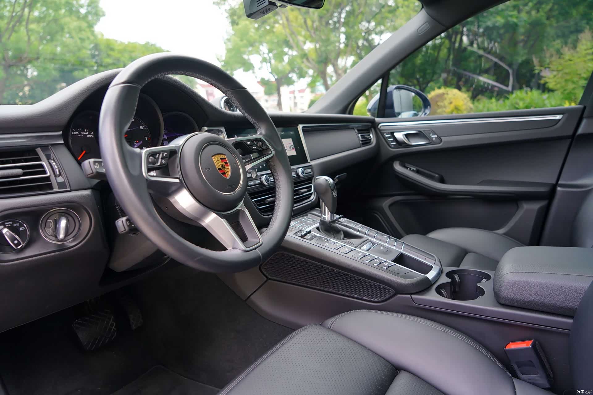 Porsche Macan, 2021 11