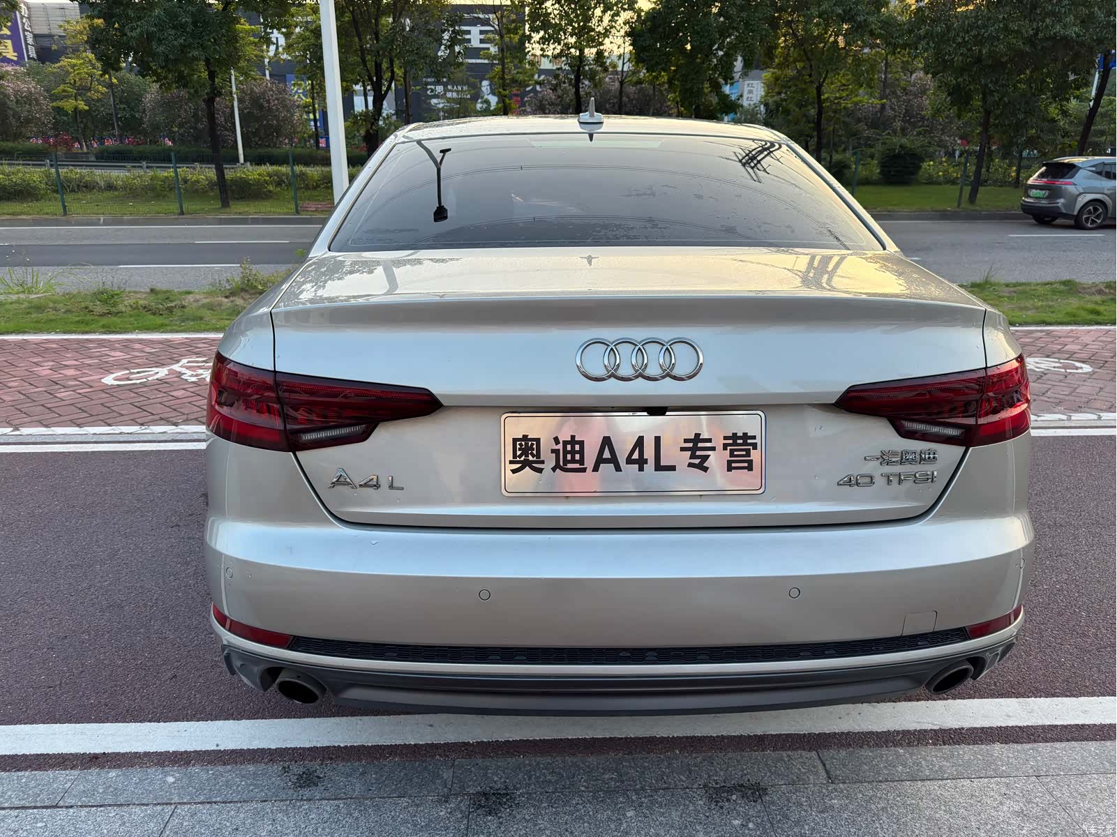 Audi A4L, 2018 17