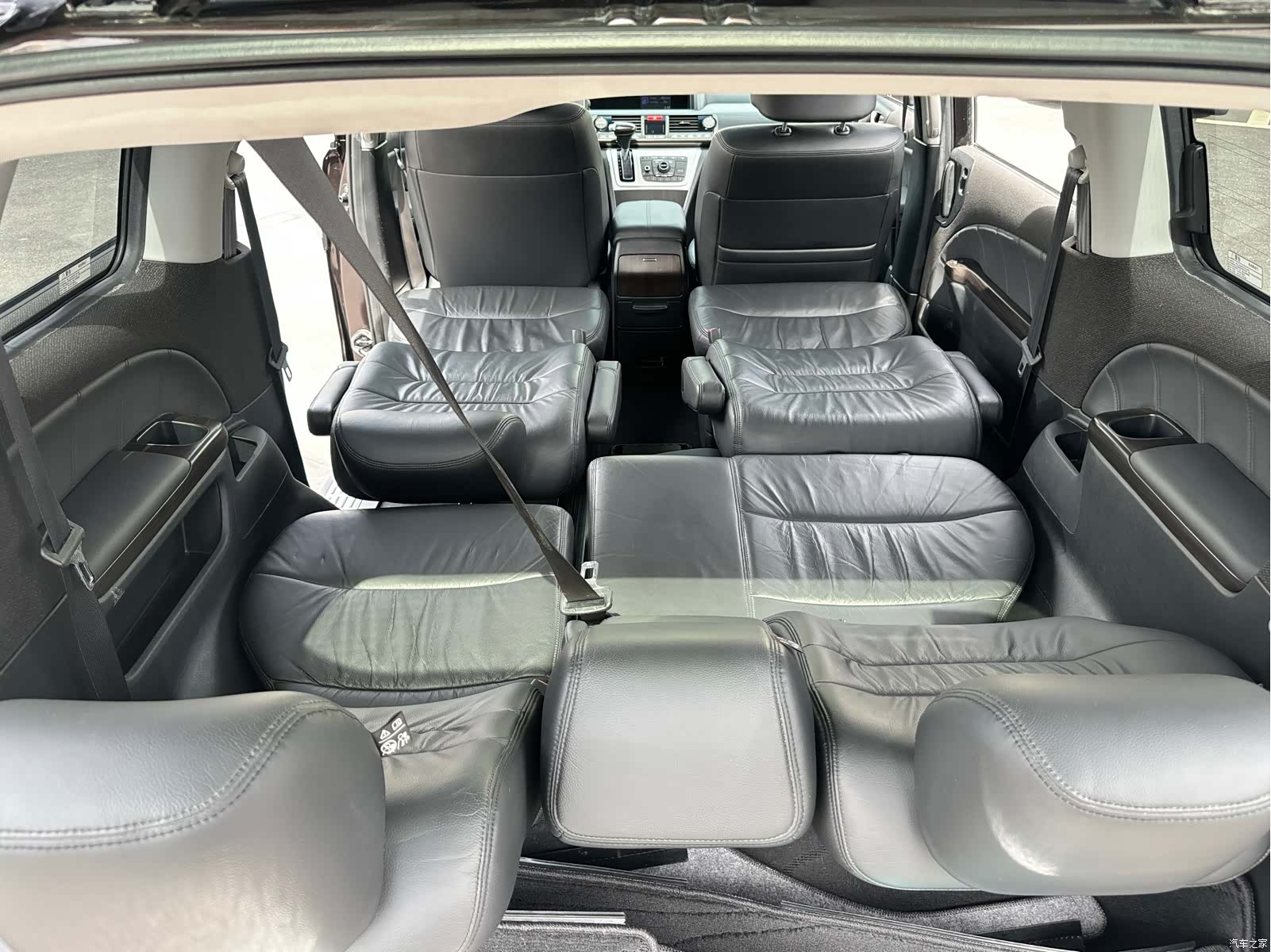 Honda Elysion, 2014 30