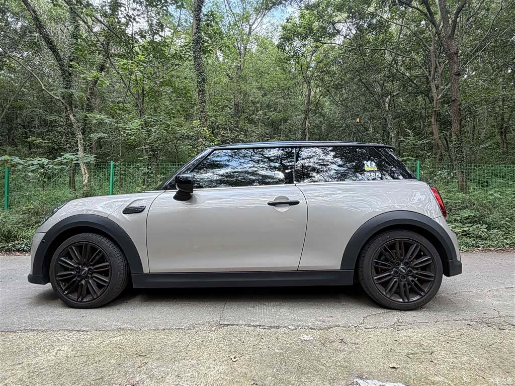 Mini Cooper, 2022 13