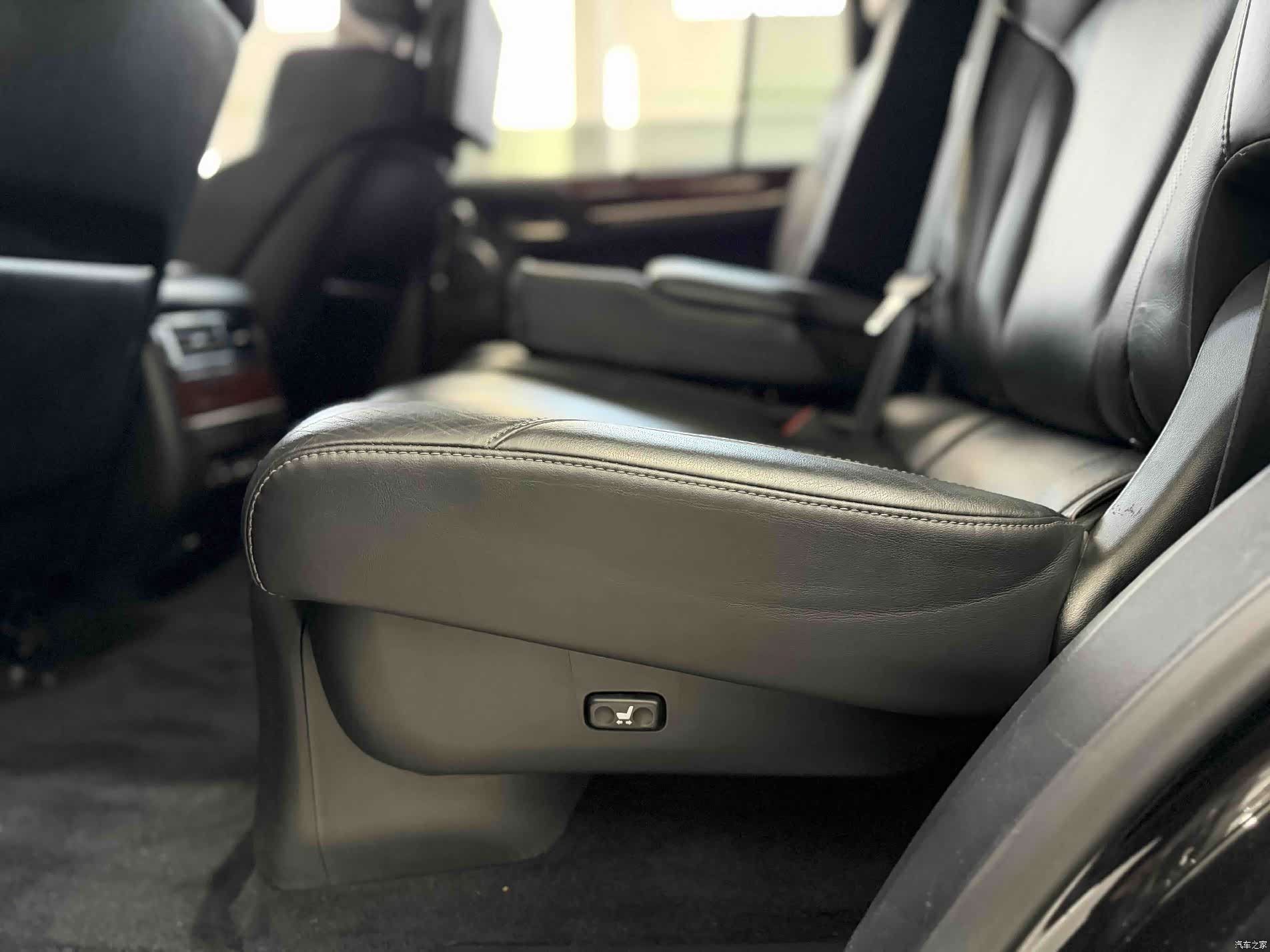 Lexus LX, 2017 8