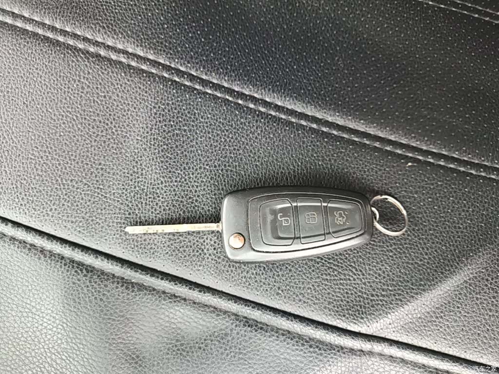 Ford Focus, 2015 9