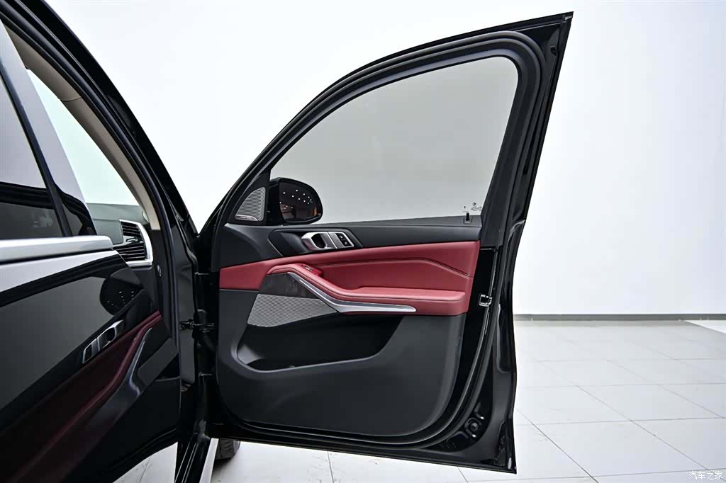 BMW X5, 2023 21