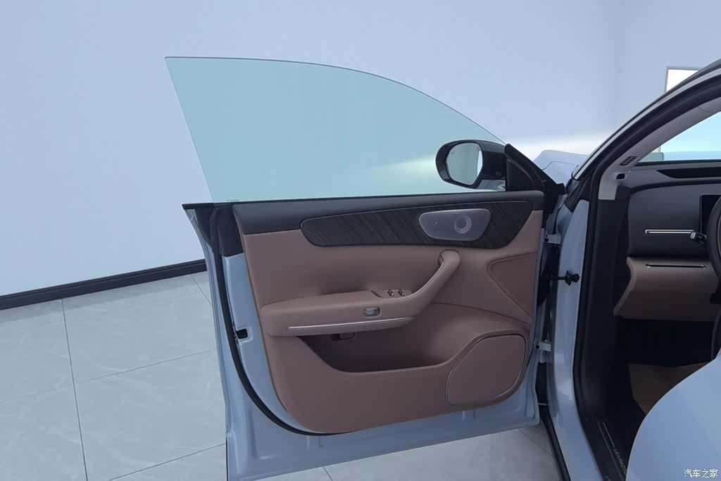 Leapmotor C11, 2025 7