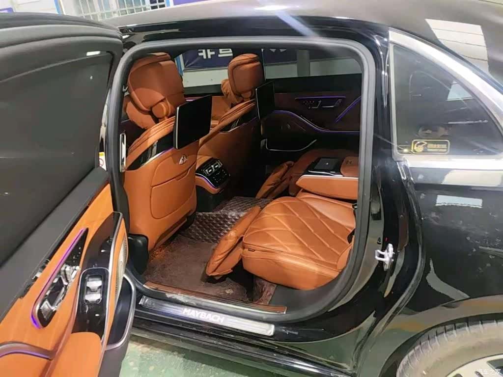 Maybach S-Class, 2023 7