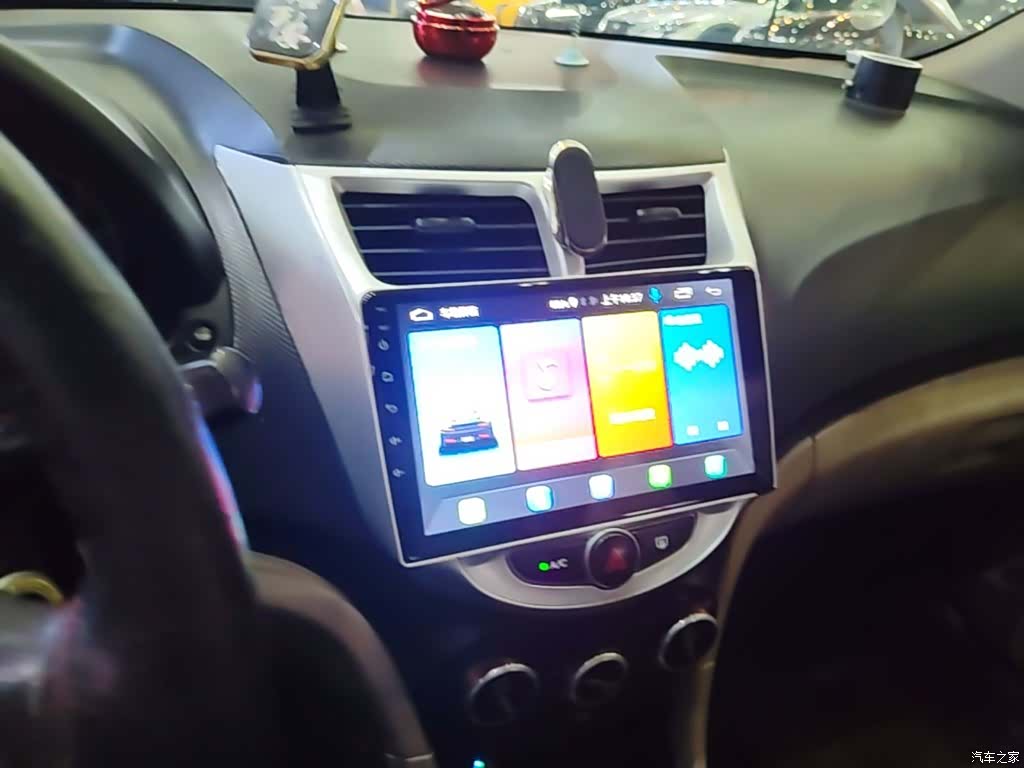 Hyundai GLS, 2016 6