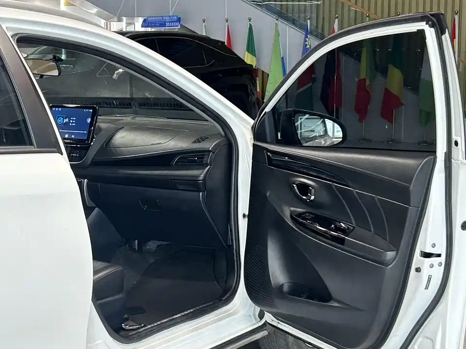 Toyota YARiS L Zhixuan