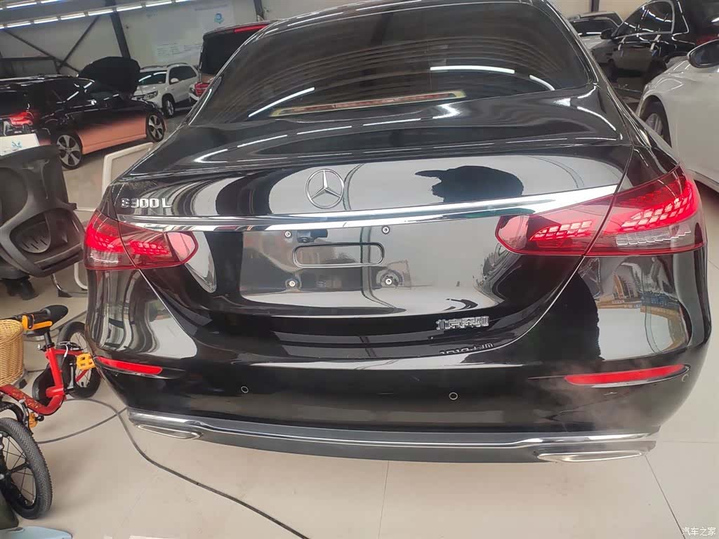 Mercedes-Benz E-Class, 2022 22