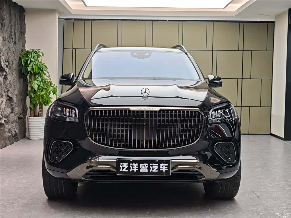 Maybach GLS, 2025 2