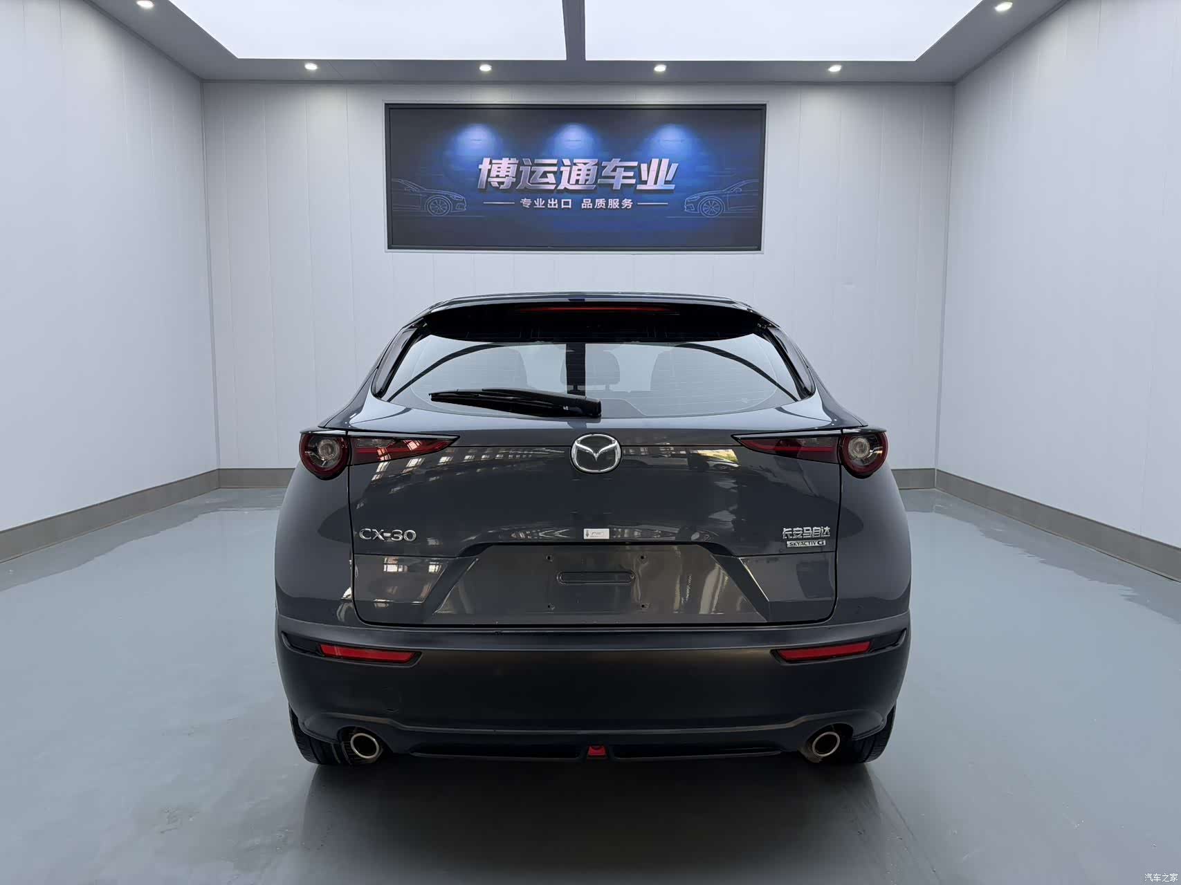 Mazda CX-30, 2022 все фото