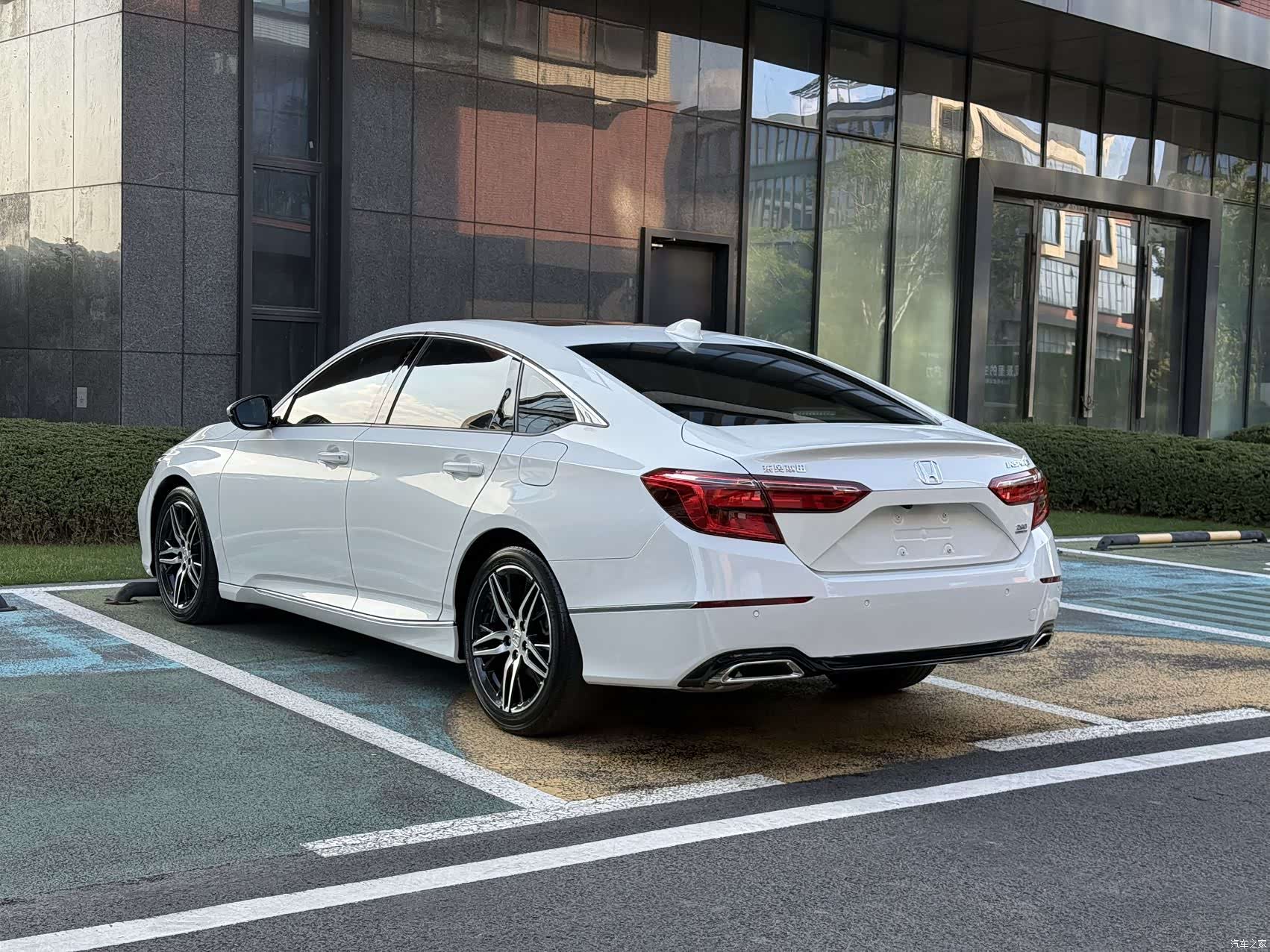 Honda Inspire, 2023 13