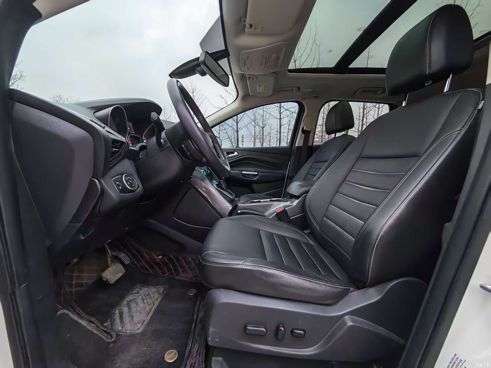 Ford Kuga, 2015 11