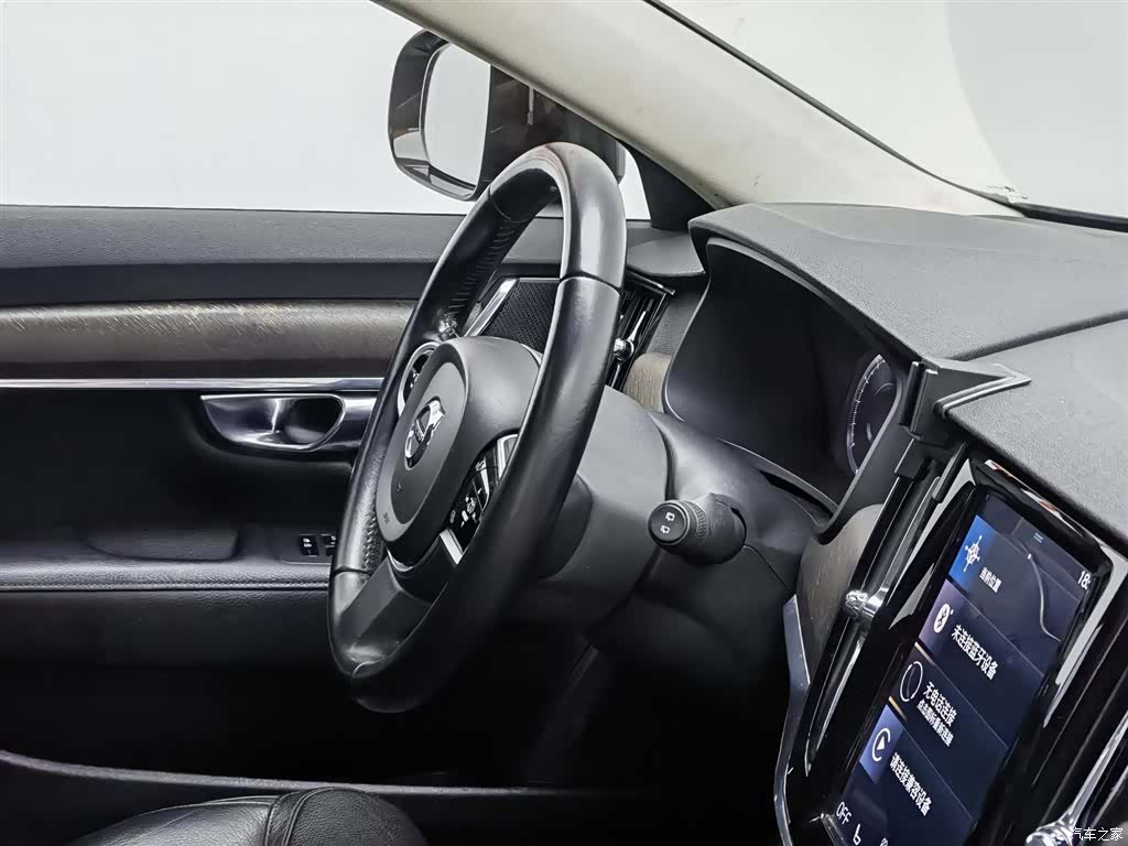 Volvo V90, 2019 22