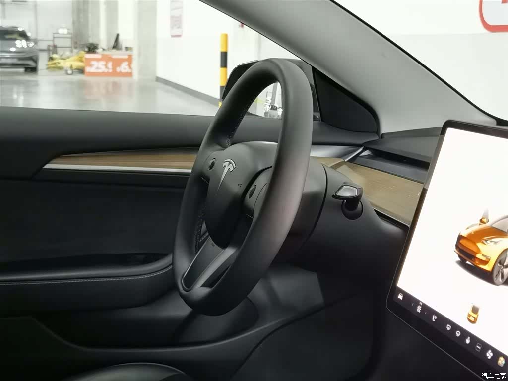 Tesla Model 3, 2023 22