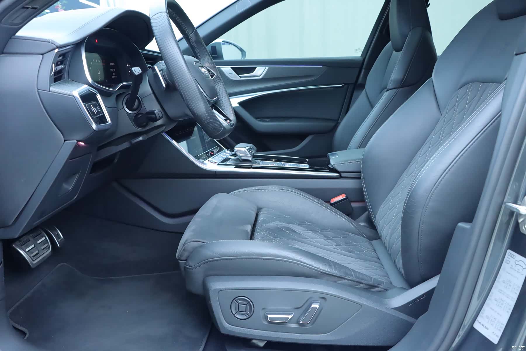 Audi S6, 2023 все фото