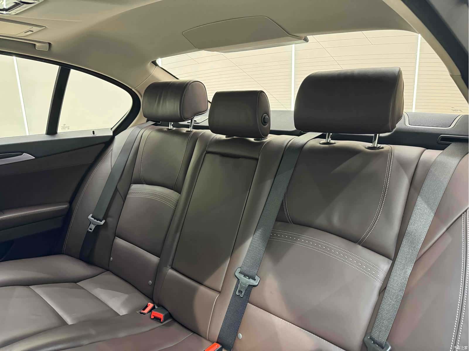 BMW 5 Series, 2016 36