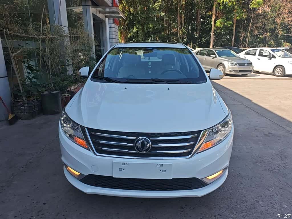 DongFeng A30, 2015 3