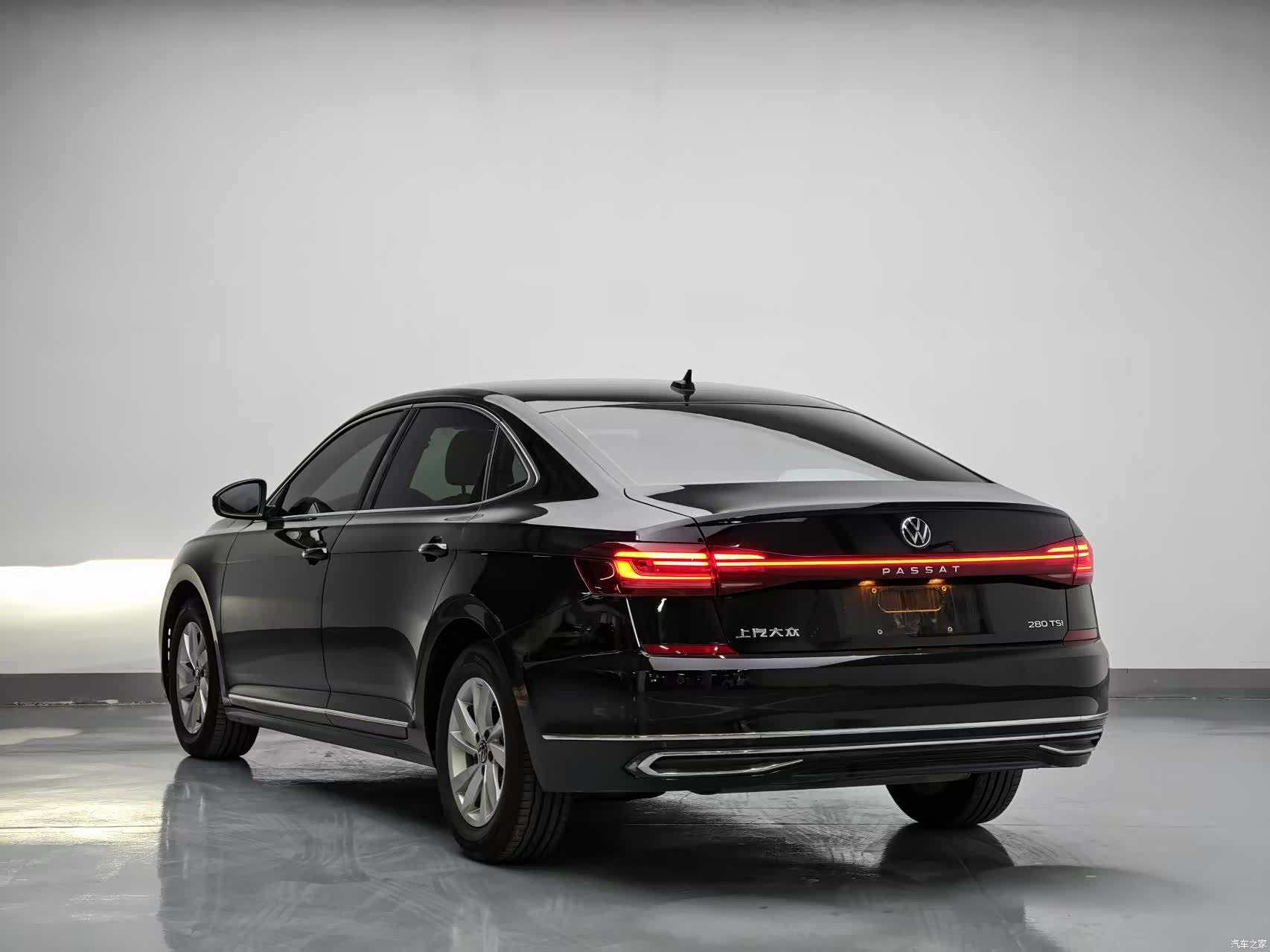 Volkswagen Passat, 2022 4