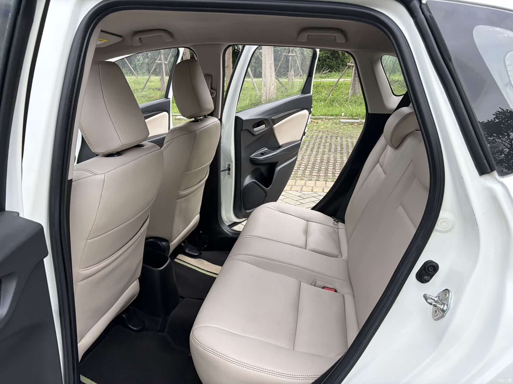 Honda Fit, 2016 9