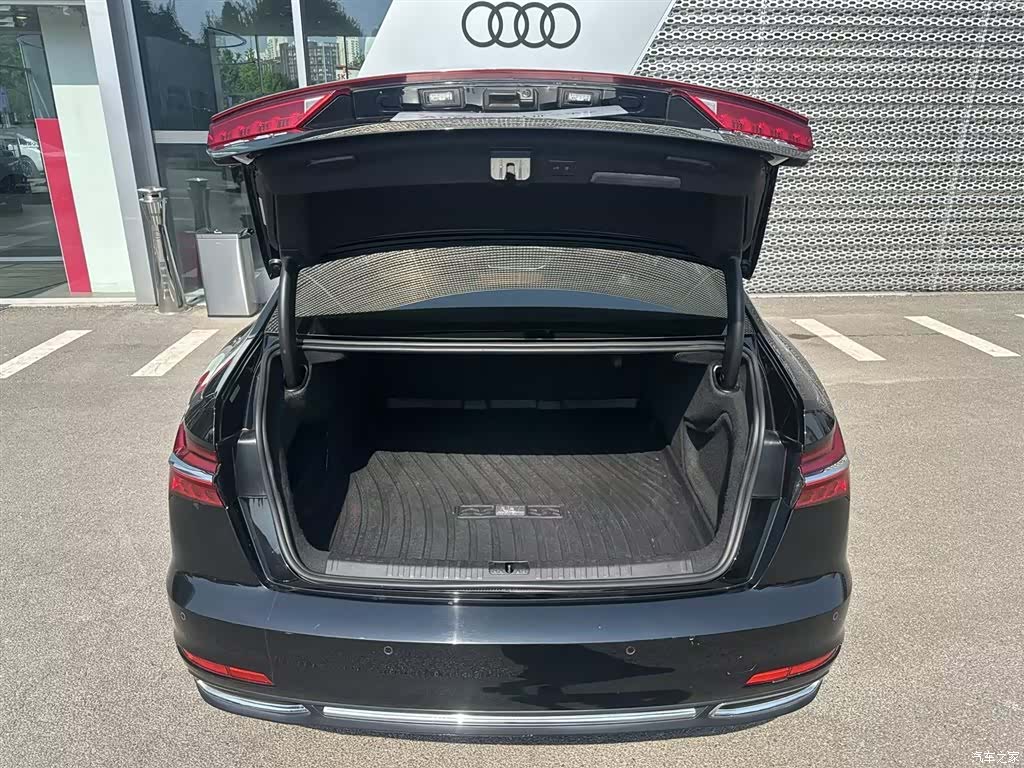 Audi A6L, 2021 13