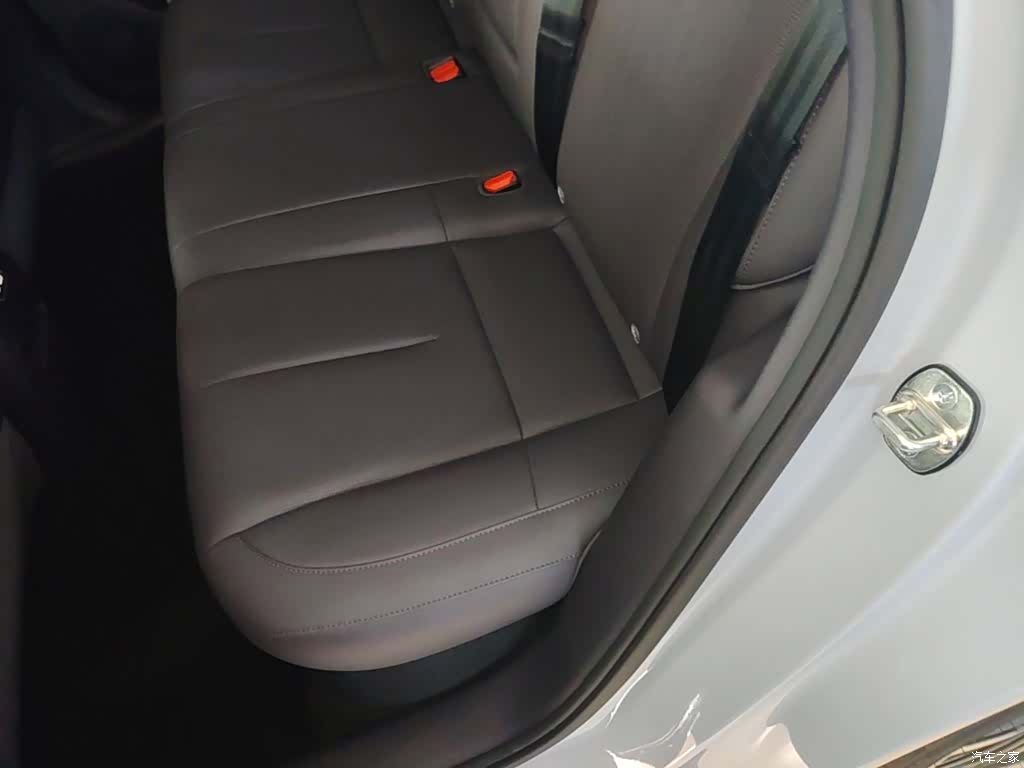 Leapmotor B01, 2025 17