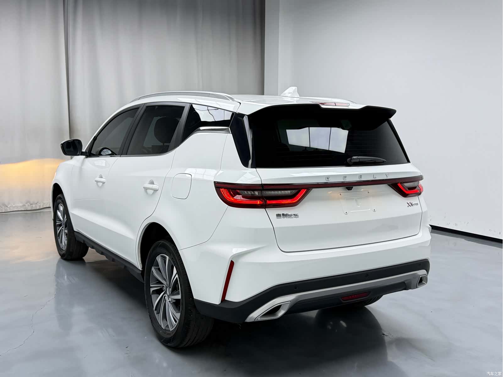 Geely X6, 2022 18