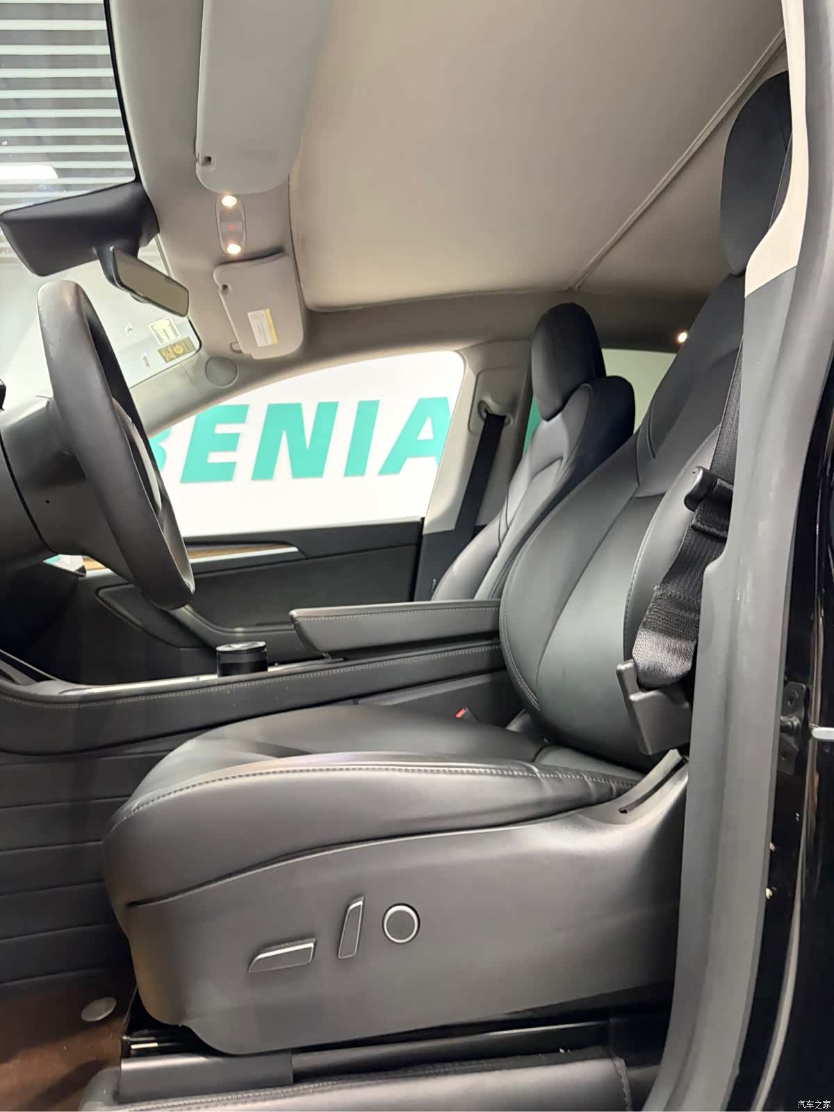 Tesla Model Y, 2021 12