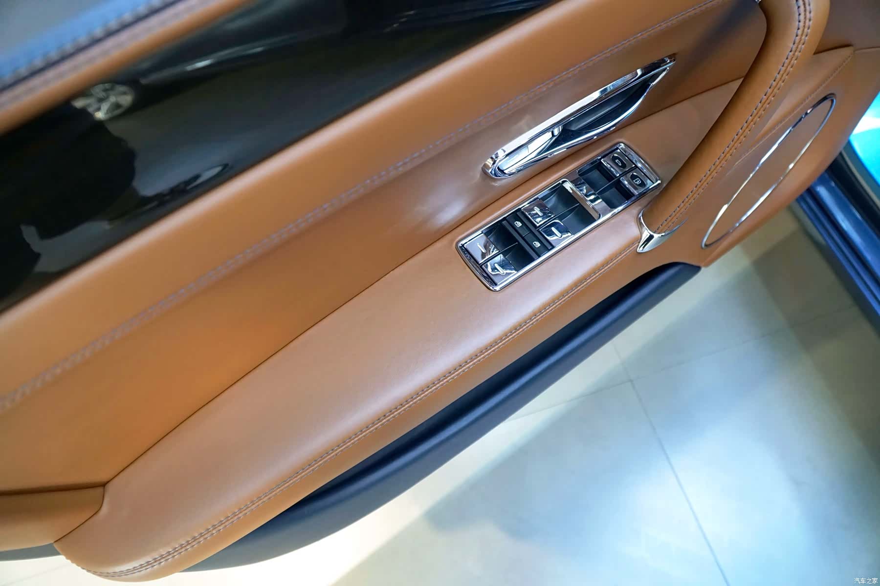 Bentley Flying Spur, 2014 13